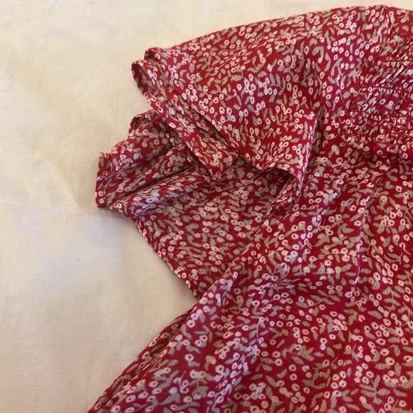 LUCKY BRAND FLUTTER SLEEVE TOP - Picture 3 of 4